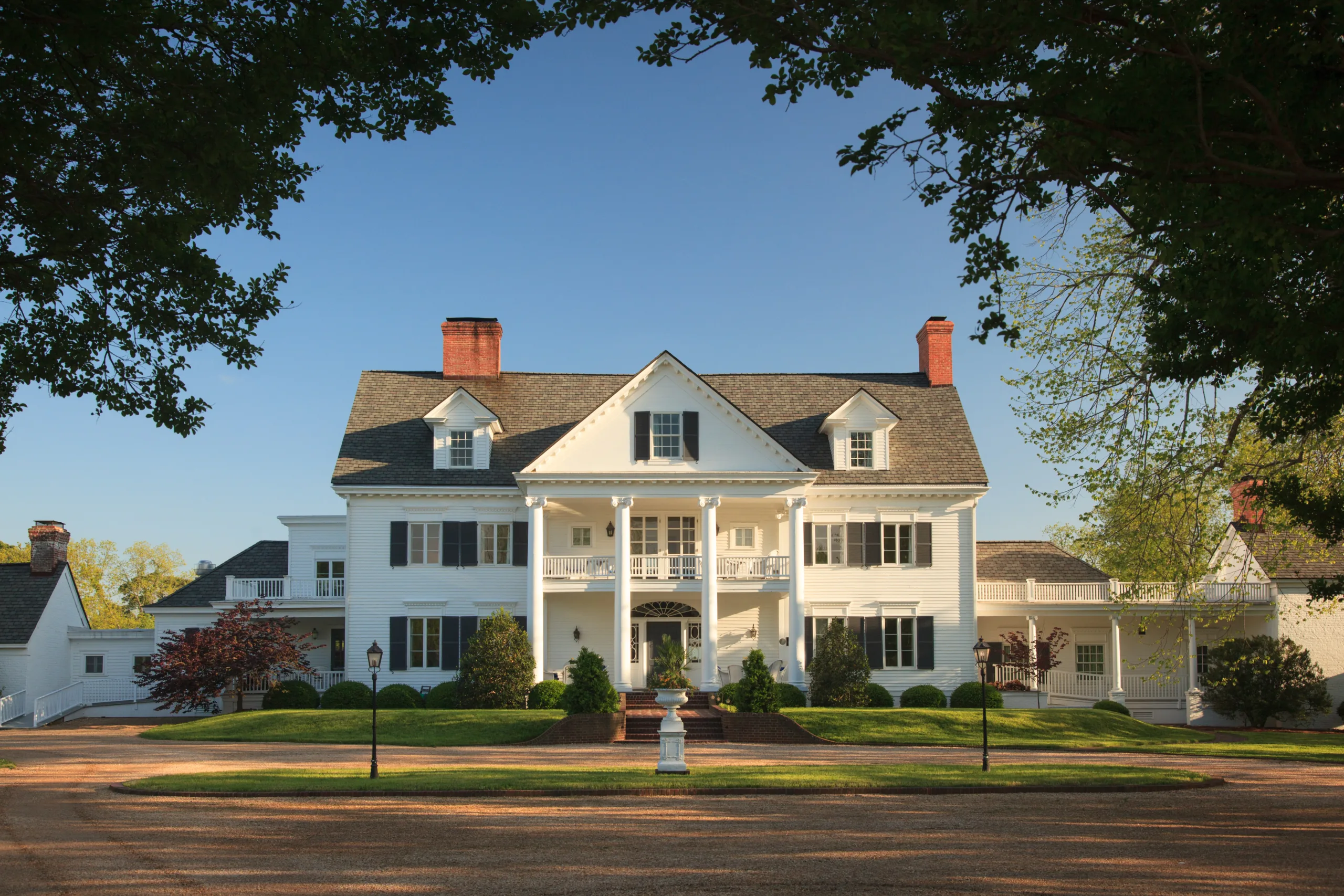 Live (and Drink) Like the Washingtons at the Inn at Warner Hall